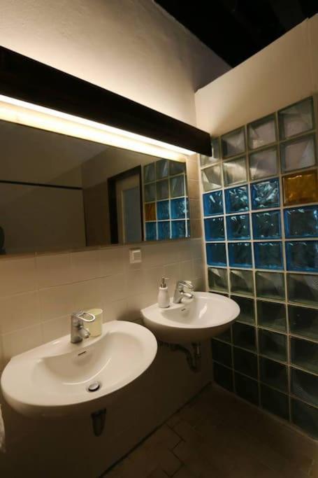 200Qm Loft For Friends And Family - On The Spree! Apartman Berlin Kültér fotó