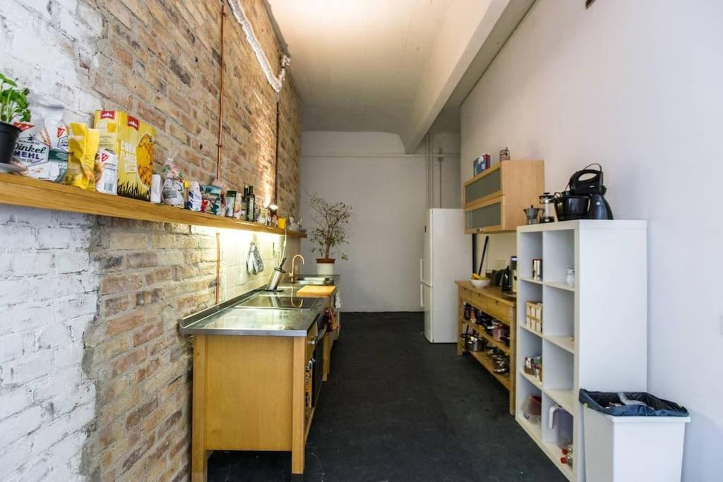 200Qm Loft For Friends And Family - On The Spree! Apartman Berlin Kültér fotó