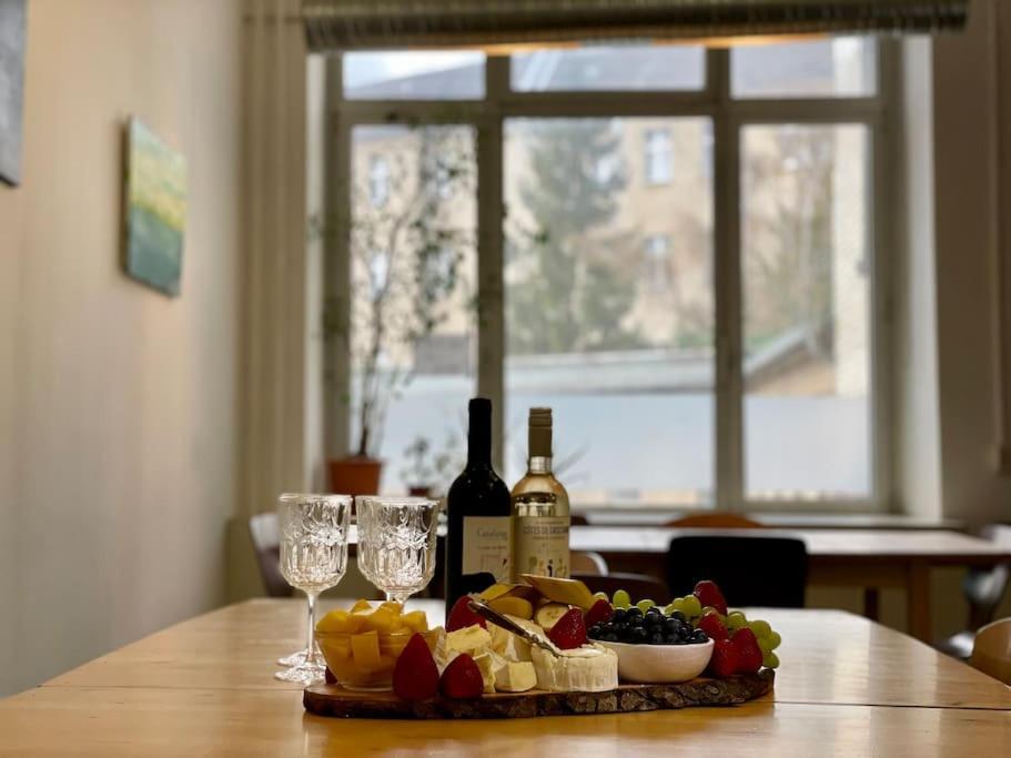 200Qm Loft For Friends And Family - On The Spree! Apartman Berlin Kültér fotó